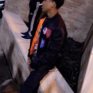 Meet your Posher, Derek